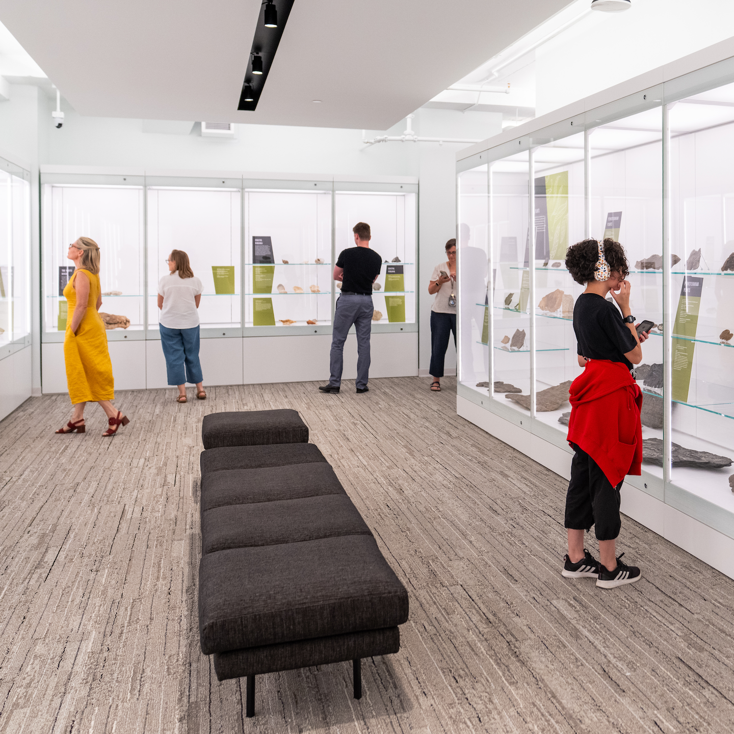 Photo of visitors view Lora Robin Gallery exhibit